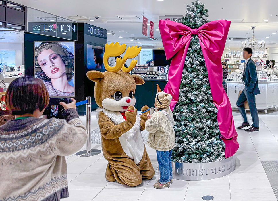 12/7～12/8 ルミネ町田店にて開催されたクリスマスツリー撮影イベントをサポートしました