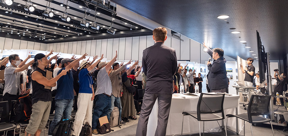 トークステージ