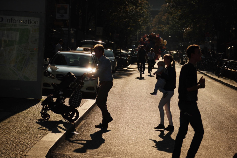 東京カメラ部2015写真展キヤノントークショーイベント「街スナップ写真のススメ EOS M3で撮った人のいる風景」鶴巻育子