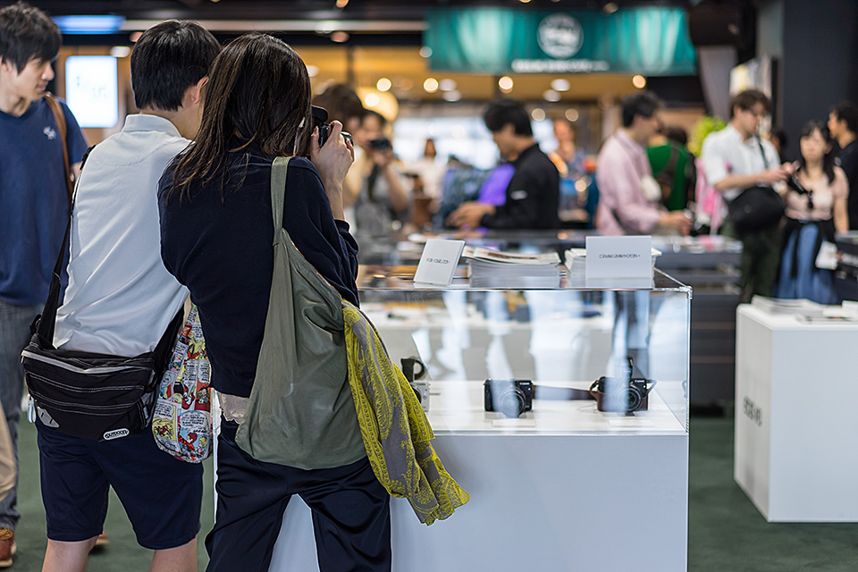 写真展の様子：東京カメラ部2022写真展