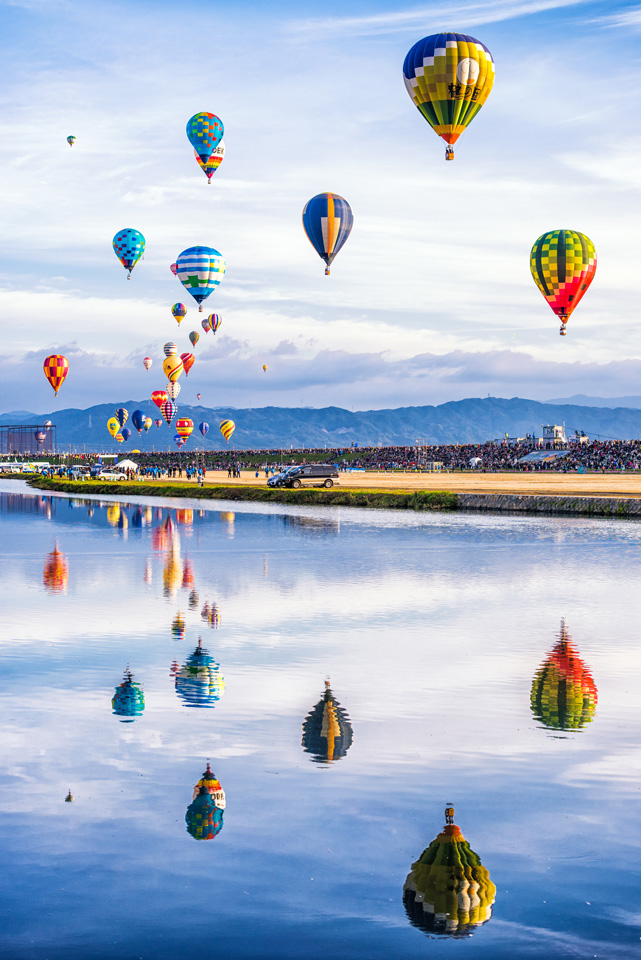 東京カメラ部10選 藤原嘉騎、別所隆弘、八木千賀子×特定非営利活動法人 熱気球運営機構 会長 町田耕造×佐賀市 経済部 2016熱気球世界選手権 推進室広報・イベント係長 杠 精士郎「大空を撮ろう！ ～被写体としての熱気球の魅力～」
