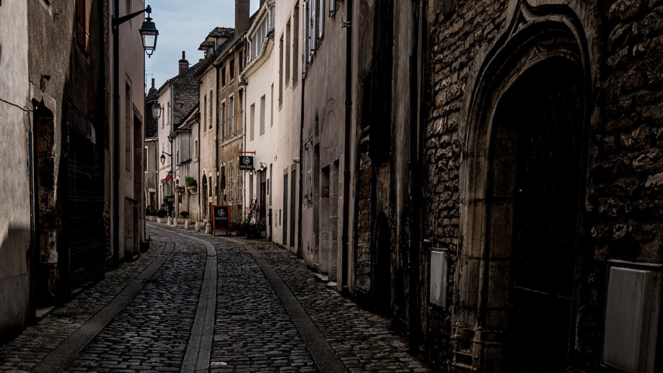 東京カメラ部10選 井上浩輝氏、八木千賀子氏× H.I.S. 田島裕司氏、フランス観光開発機構 金田レイラ氏「フランスの美しい村々とパリの現在（いま）」