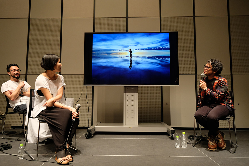 ヨシダナギ × 旅する鈴木トークショー「撮りたい。という衝動 ～ヨシダ、裸でアフリカをゆく出版記念～」