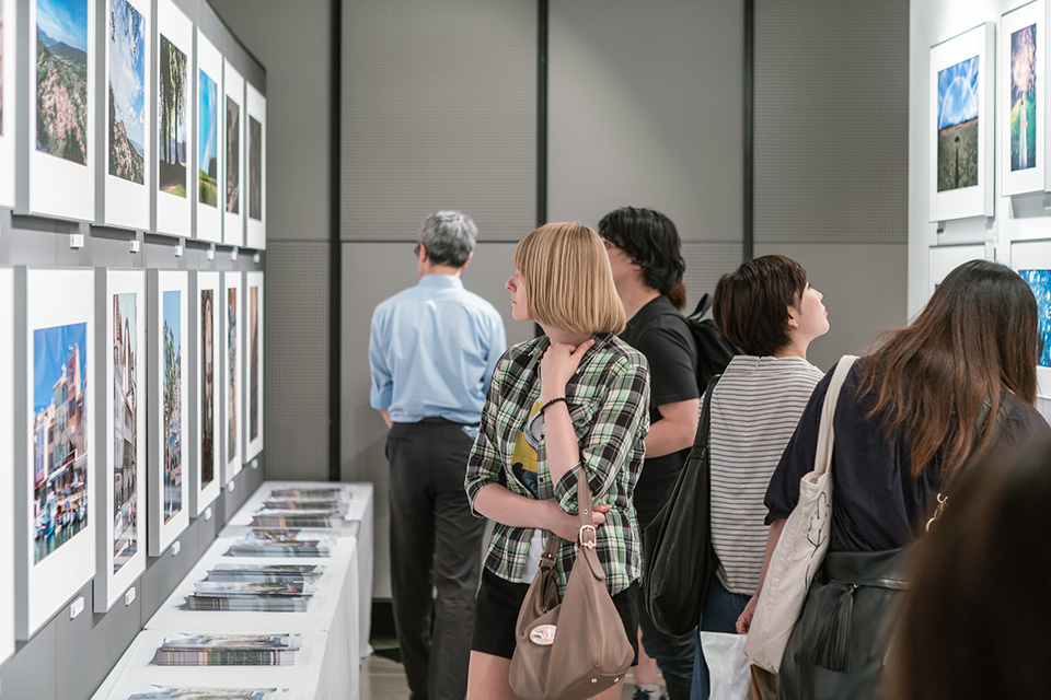 写真展の様子：東京カメラ部2015写真展