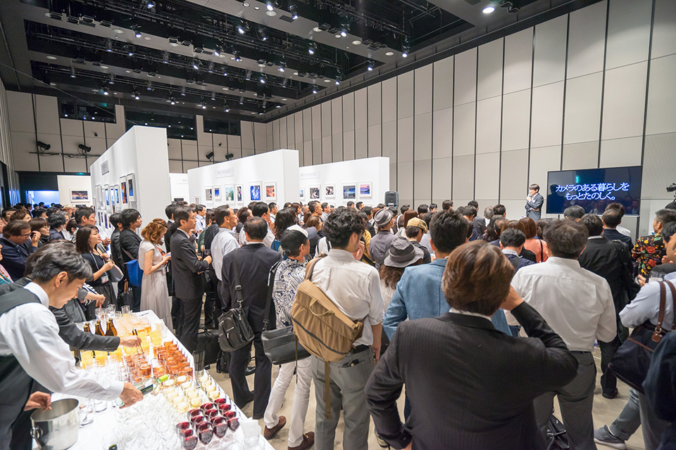 レセプションの様子：東京カメラ部2016写真展