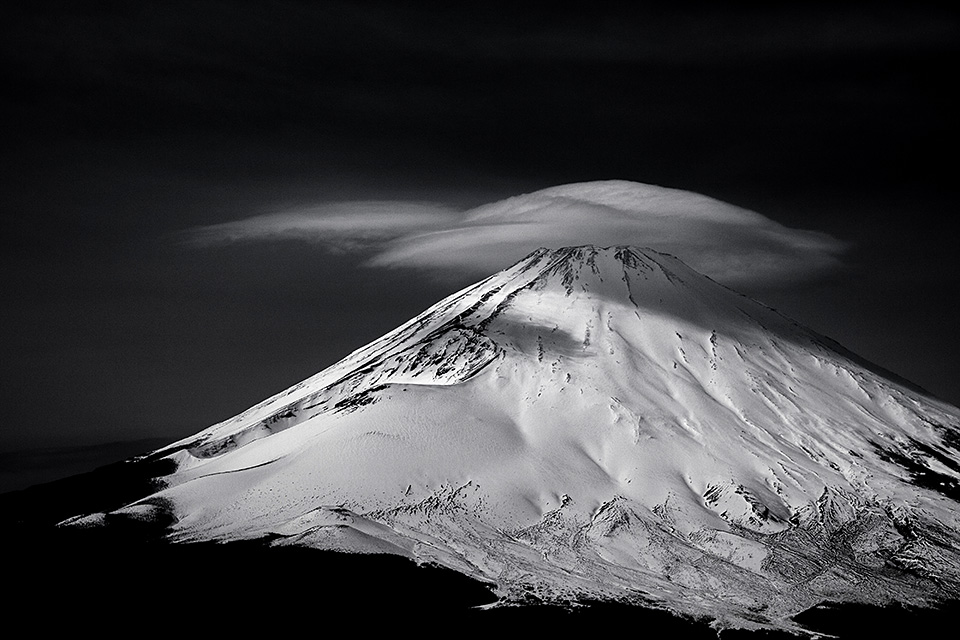 日経ナショナル ジオグラフィック社 出版ディレクター 尾崎憲和氏 × 東京カメラ部10選 浅岡省一氏、Kyon.J氏、 八木千賀子氏 × 東京カメラ部運営「人生を変えた写真」