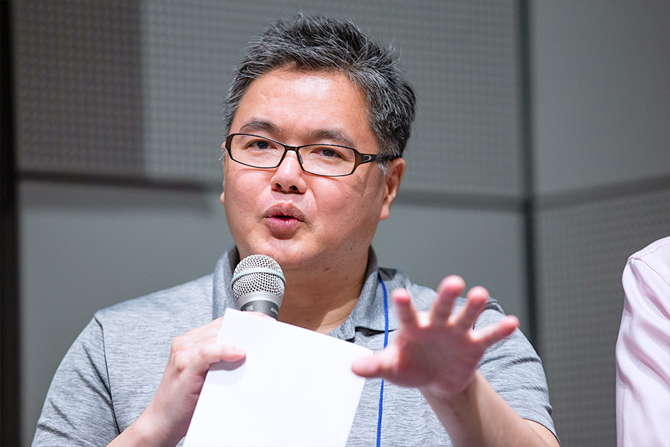 カメラマン 山岸伸氏 × 写真家 佐藤倫子氏 × 東京カメラ部10選 小林修士氏、小林海太郎氏、Mastodon部門 清田大介氏 × 東京カメラ部運営　オリンパス特別協賛ステージ「写真表現の可能性」