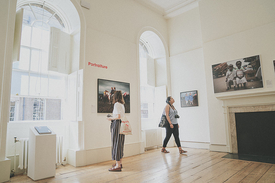 東京カメラ部10選 鈴木悠介氏、半田菜摘氏 × ソニーイメージングプロダクツ＆ソリューションズ 神保秀人氏