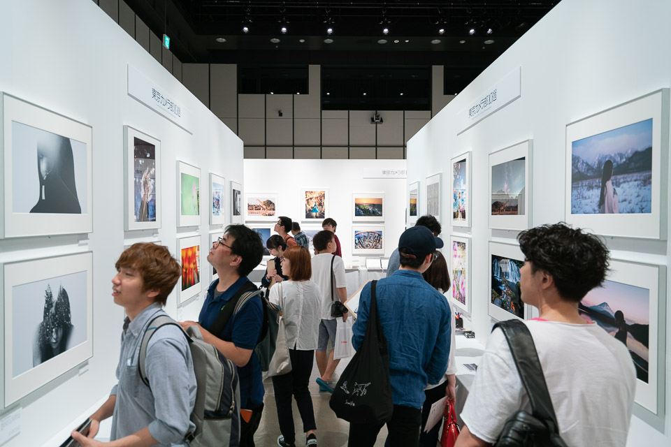 写真展の様子：東京カメラ部2018写真展