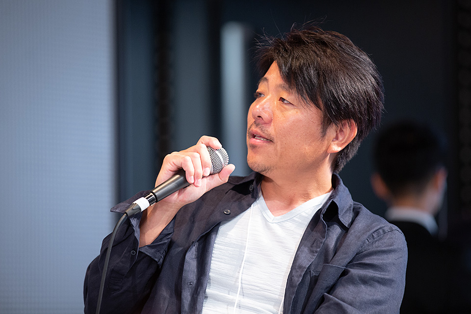 環境省：環境省国立公園課国立公園利用推進室 宮森由美子、東京カメラ部10選 北川力三、本間昭文、東京カメラ部コンテスト入賞者 清水啓、東京カメラ部運営「ともに守り、伝えていく　国立公園の魅力」｜東京カメラ部2019写真展