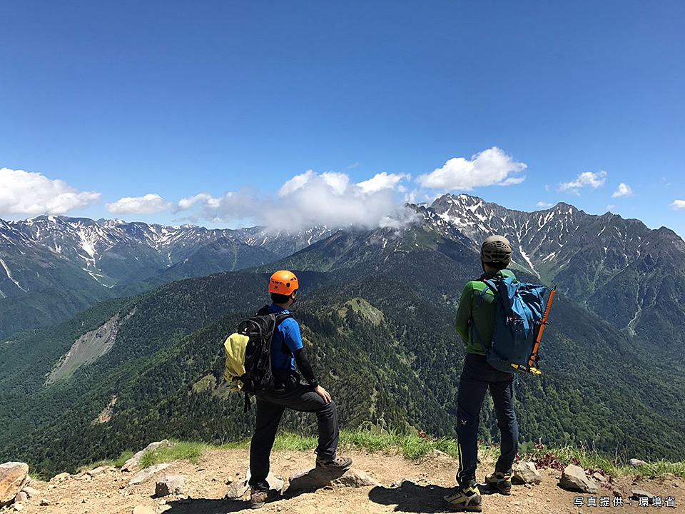 環境省：環境省国立公園課国立公園利用推進室 宮森由美子、東京カメラ部10選 北川力三、本間昭文、東京カメラ部コンテスト入賞者 清水啓、東京カメラ部運営「ともに守り、伝えていく　国立公園の魅力」｜東京カメラ部2019写真展