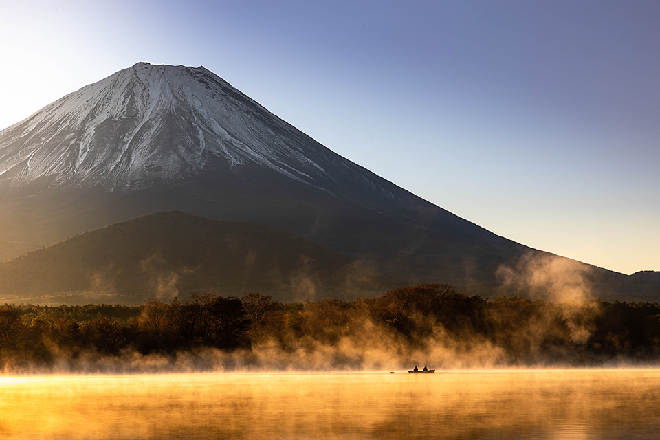 環境省：環境省国立公園課国立公園利用推進室 宮森由美子、東京カメラ部10選 北川力三、本間昭文、東京カメラ部コンテスト入賞者 清水啓、東京カメラ部運営「ともに守り、伝えていく　国立公園の魅力」｜東京カメラ部2019写真展