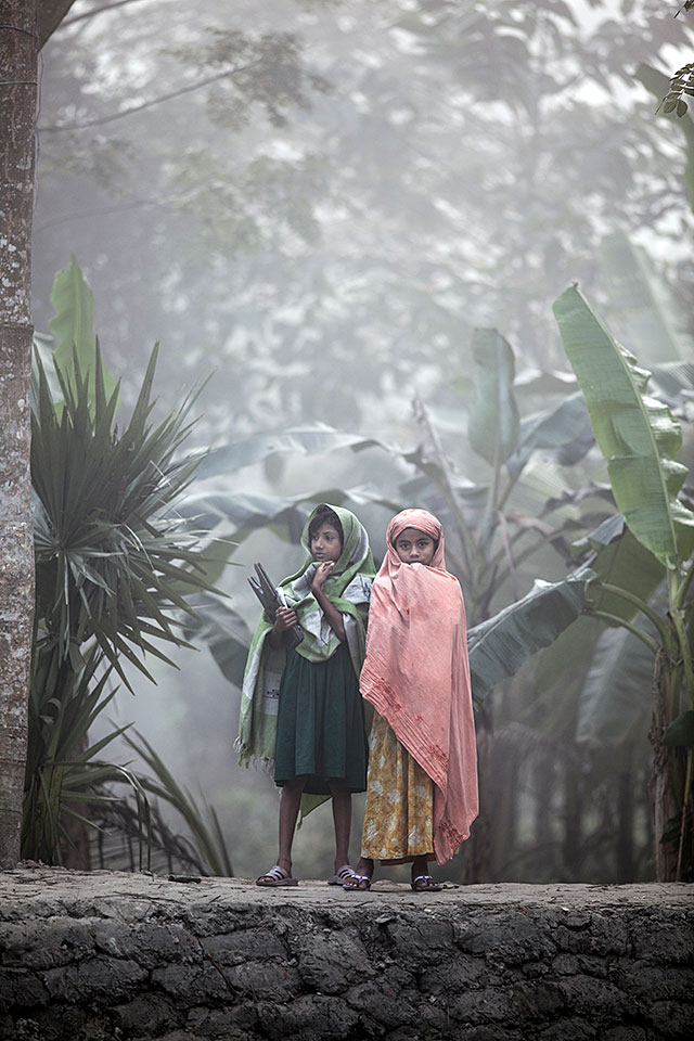 キヤノンマーケティングジャパン：写真家 渋谷敦志、株式会社日本写真企画 フォトコン編集部 副編集長 坂本太士「RF レンズで見つめるスナップとポートレートの あいだ　～RF24-240mm F4-6.3 IS USMの魅力を語る～」