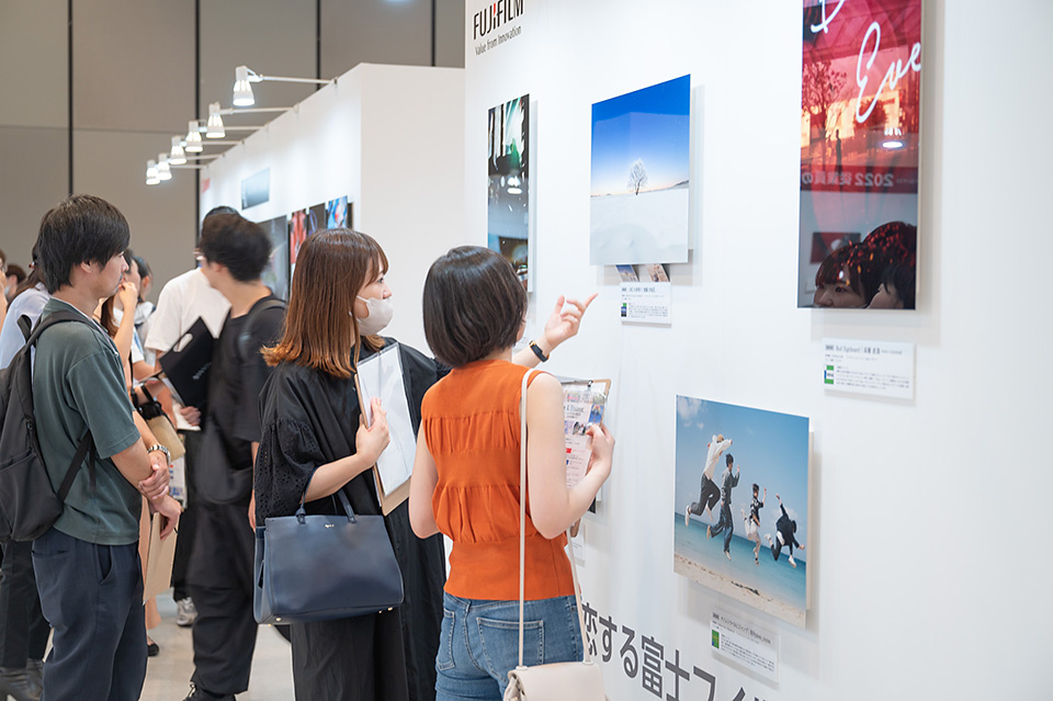 ブースレポート ｜ 東京カメラ部2023写真展「愛おしきこの世界。」