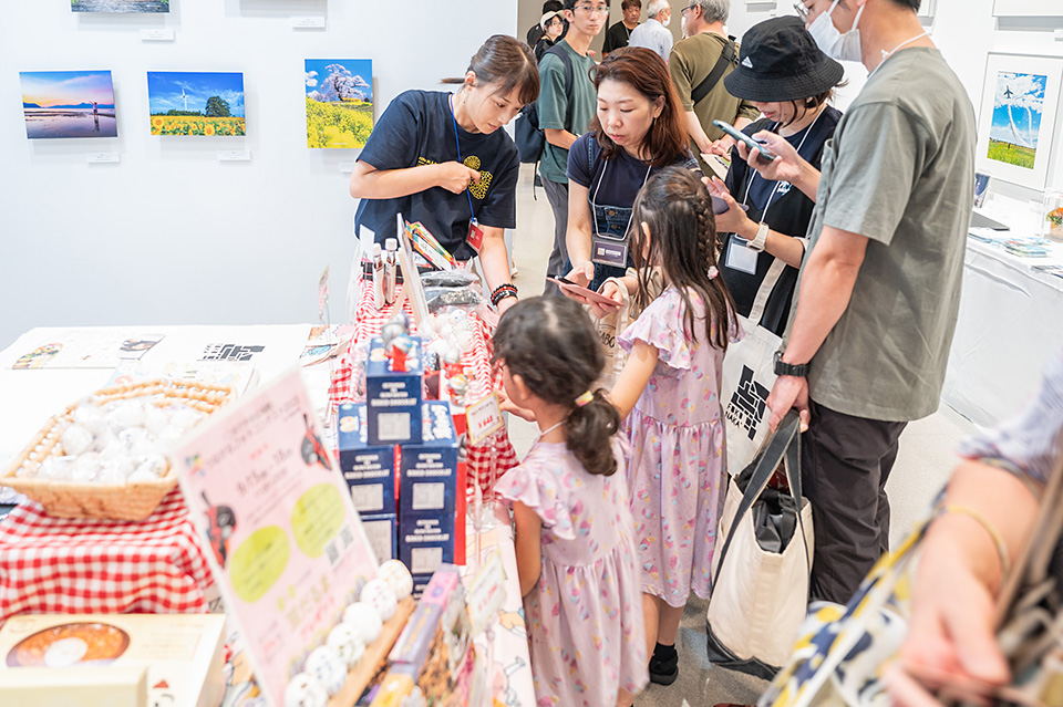 ブースレポート ｜ 東京カメラ部2023写真展「愛おしきこの世界。」
