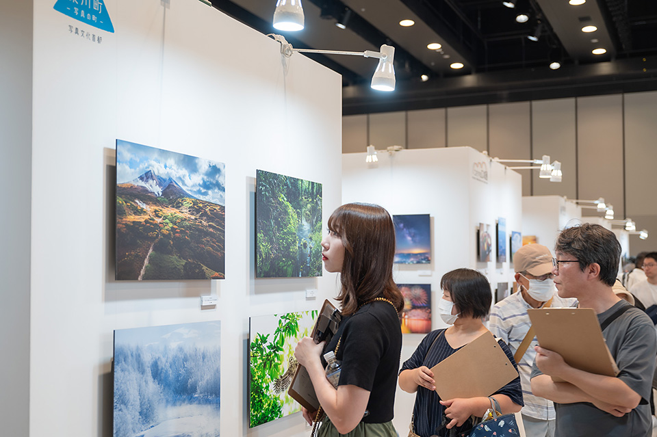 ブースレポート ｜ 東京カメラ部2023写真展「愛おしきこの世界。」